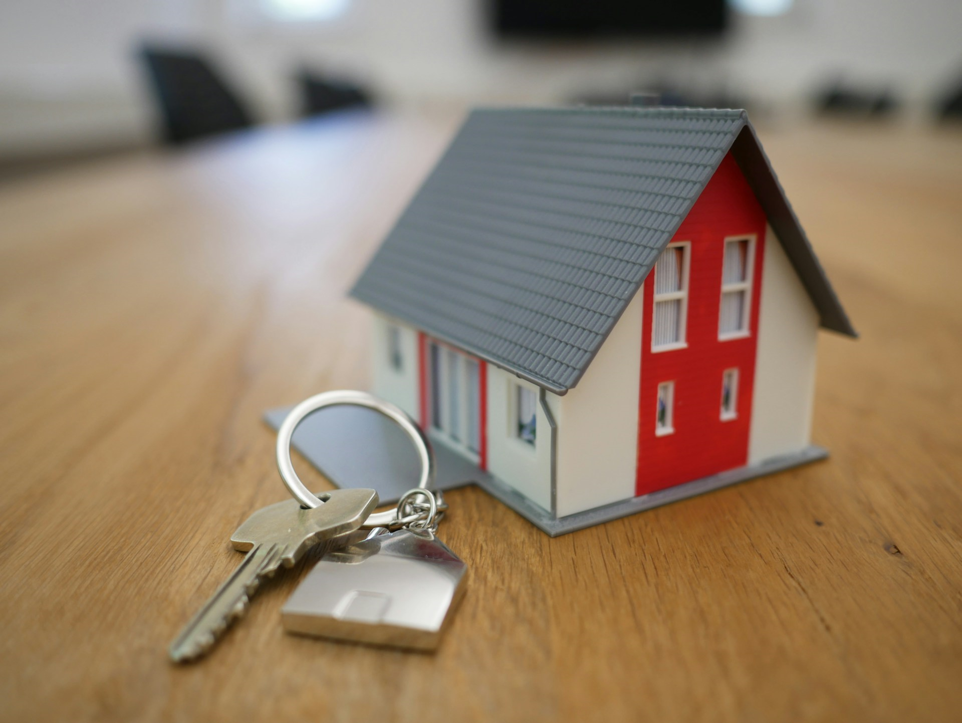 Smart Budgeting Tips for Buying Your First Home in Brazil