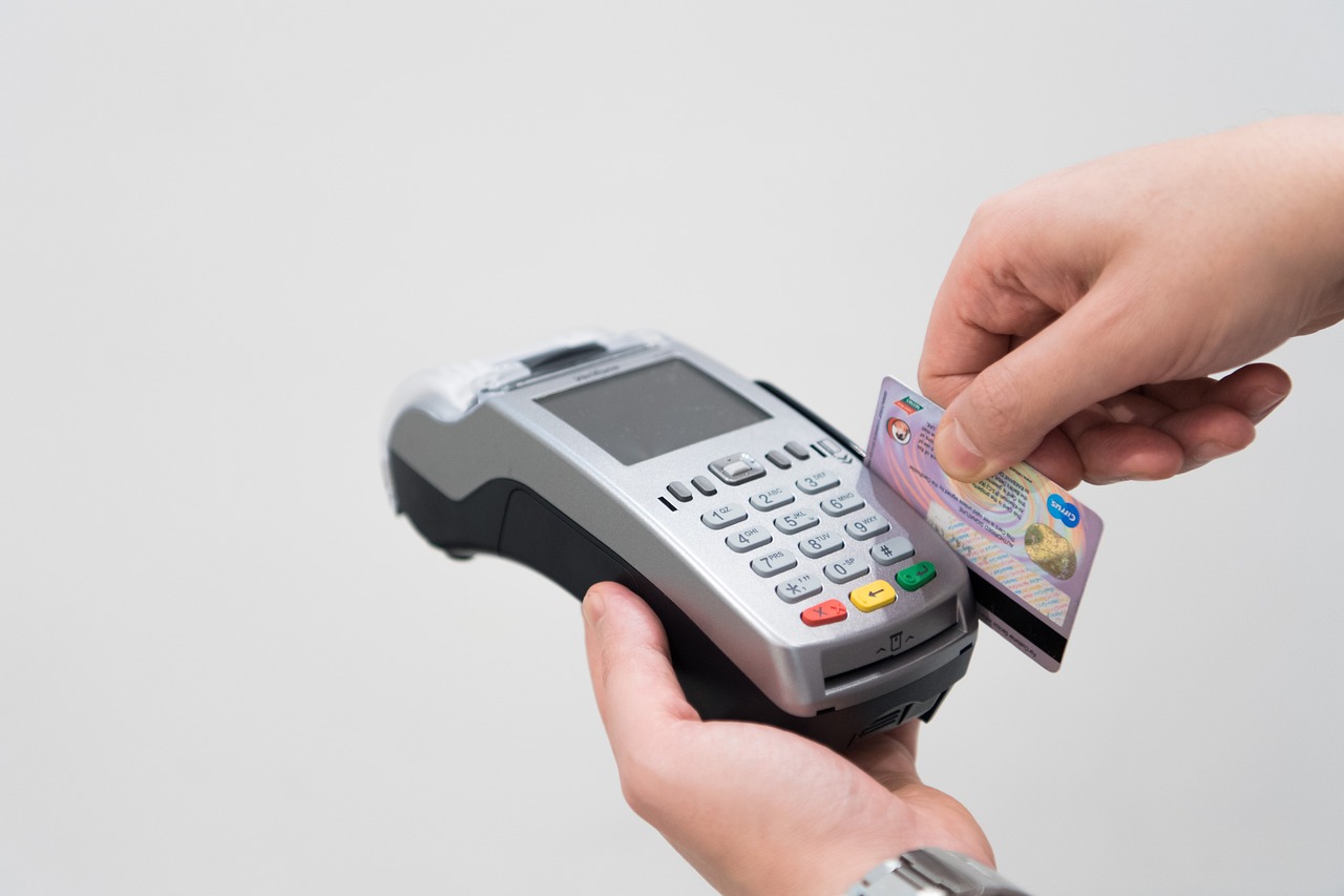 Cashback vs. Points: Which Rewards Are Better?